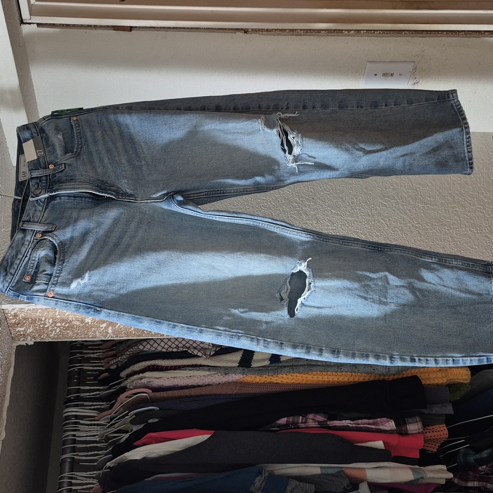 Gap Ripped Baggy